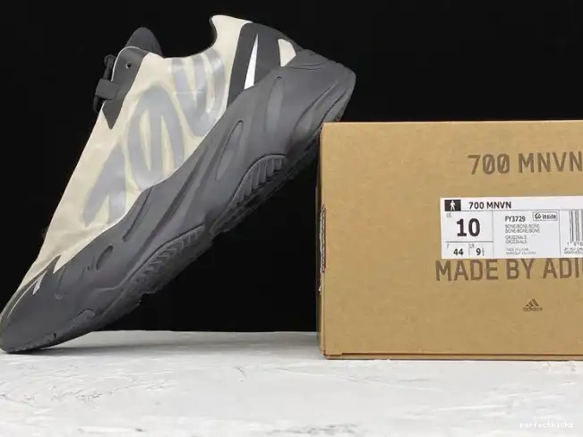 Yeezy 700 Adidas Bone MNVN Boost FY3729 0518